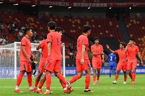 沪媒：国足战新西兰检验队伍真实能力，或尝试五防线大将战术打法