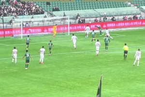 国安博主：下个亚冠国安球迷有时间可以买北看台票，一起悬挂Tifo